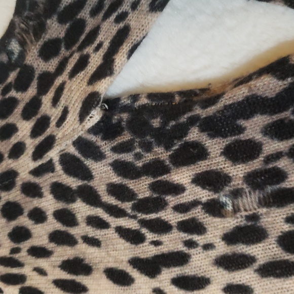 R13 Cropped Cashmere Baby Cardigan Cheetah Print Distressed Size XS - Picture 12 of 12